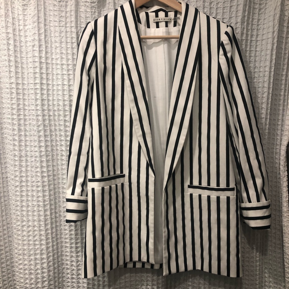 Alice + Olivia Striped Oversize Blazer - Picture 2 of 3